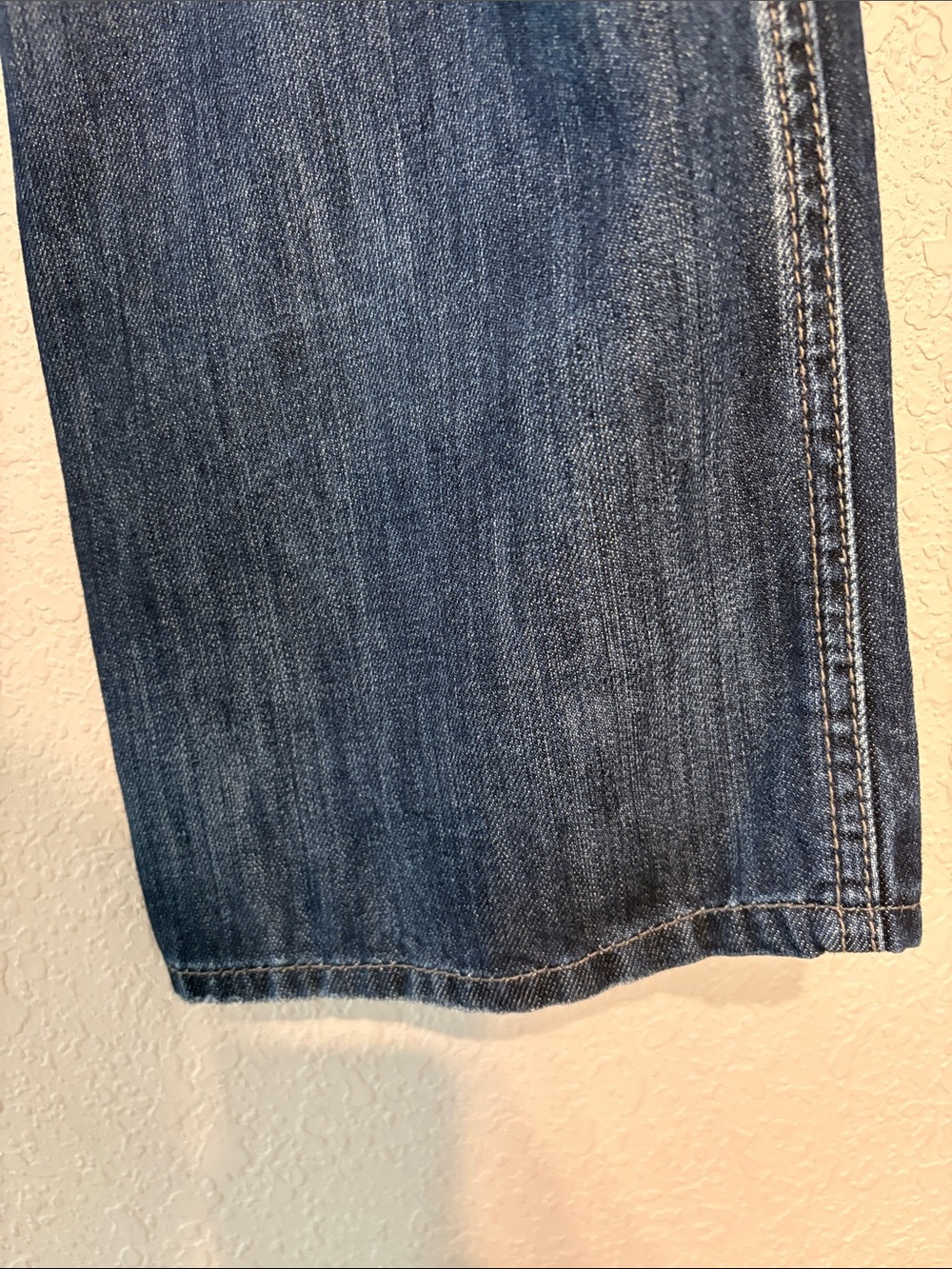 Silver Jeans Men’s Bootcut Jeans in Dark Wash - Picture 9 of 14